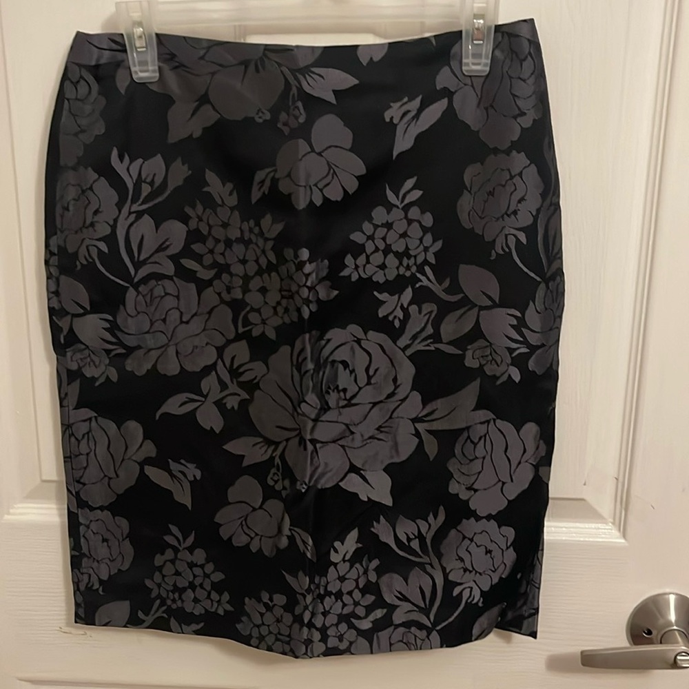 White House black market skirt